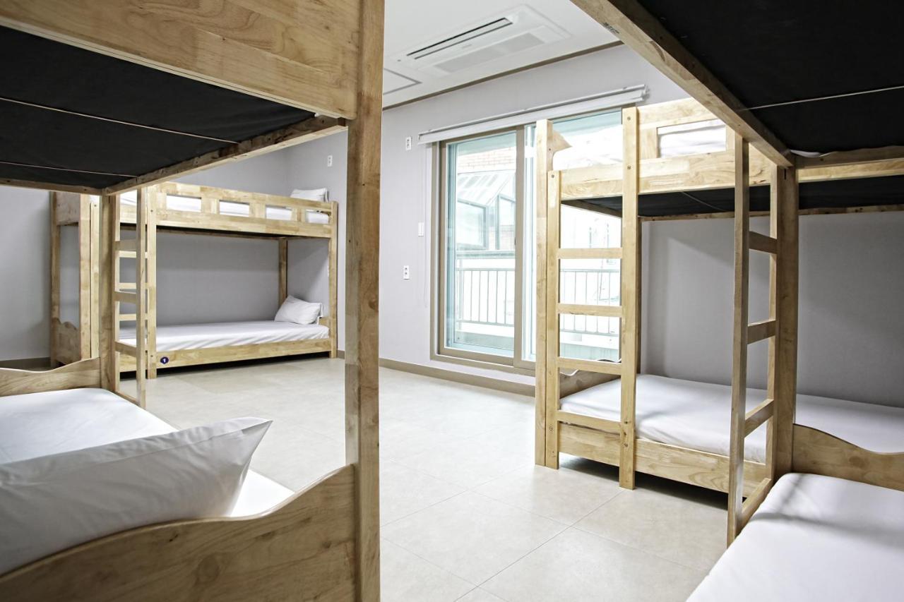 One Percent Hostel Jeonju Exterior photo