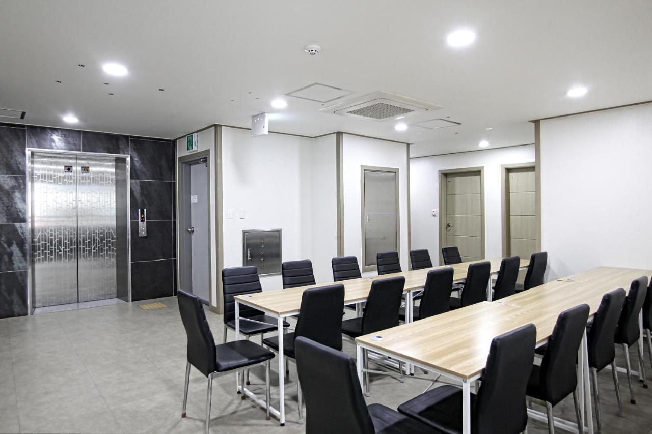 One Percent Hostel Jeonju Exterior photo